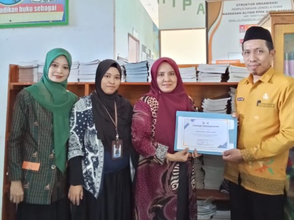 Perpustakaan Jendela dunia MA PPPA GUPPI Rangas, mendapat Nilai Akreditasi B dari Perpustakaan Nasional.